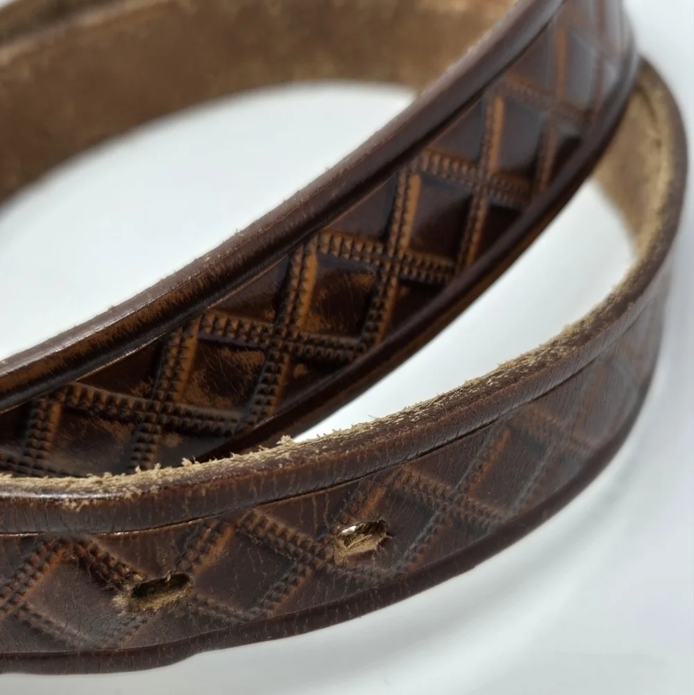 VINTAGE PENNEYS TOWNCRAFT BROWN LEATHER BELT GUNMETAL FILIGREE BUCKLE UNISEX 32